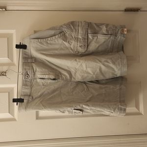 Mens st. John's bay shorts size 44